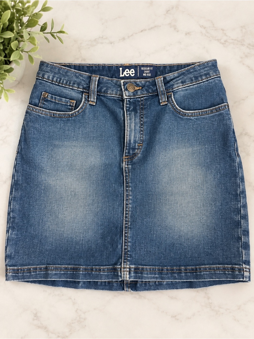 Lee Women’s Denim Skort Size 8 Mid Rise Stretch Blue Jean Mini Skirt